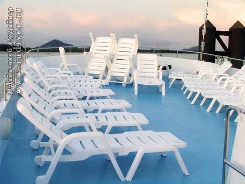 Дайвинг Пхукет Таиланд - русский дайв-клуб - Дайв-сафари на Симиланах, Ко Бон, Ко Тачай, Сурин Парк, Ришелье Рок Дайвинг Пхукет Таиланд - русский дайв-клуб - Дайв-сафари на Симиланах, Ко Бон, Ко Тачай, Сурин Парк, Ришелье Рок